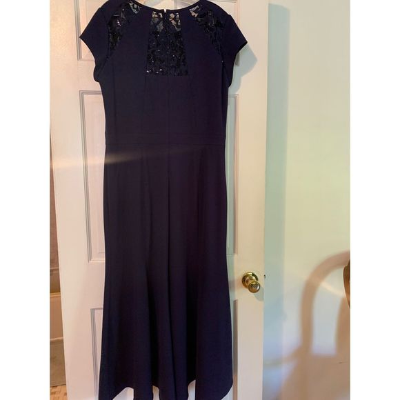 Blue Alexe Size 16 Mermaid dress - Picture 2 of 2